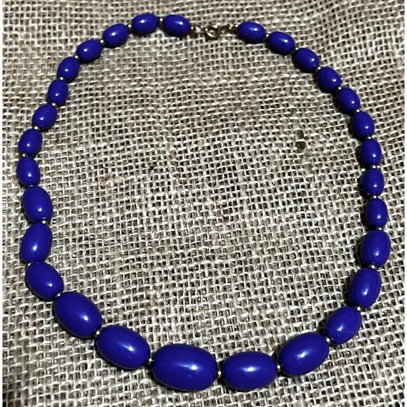 Vintage Purple Beaded Necklace with Clasp Eighties Costume Jewelry - Picture 4 of 10